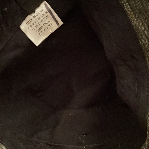 Hat - Picture 3 of 3